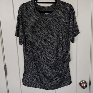 Ava & Viv Black and Gray Space-Dye Short Sleeve Twist Hem Tee